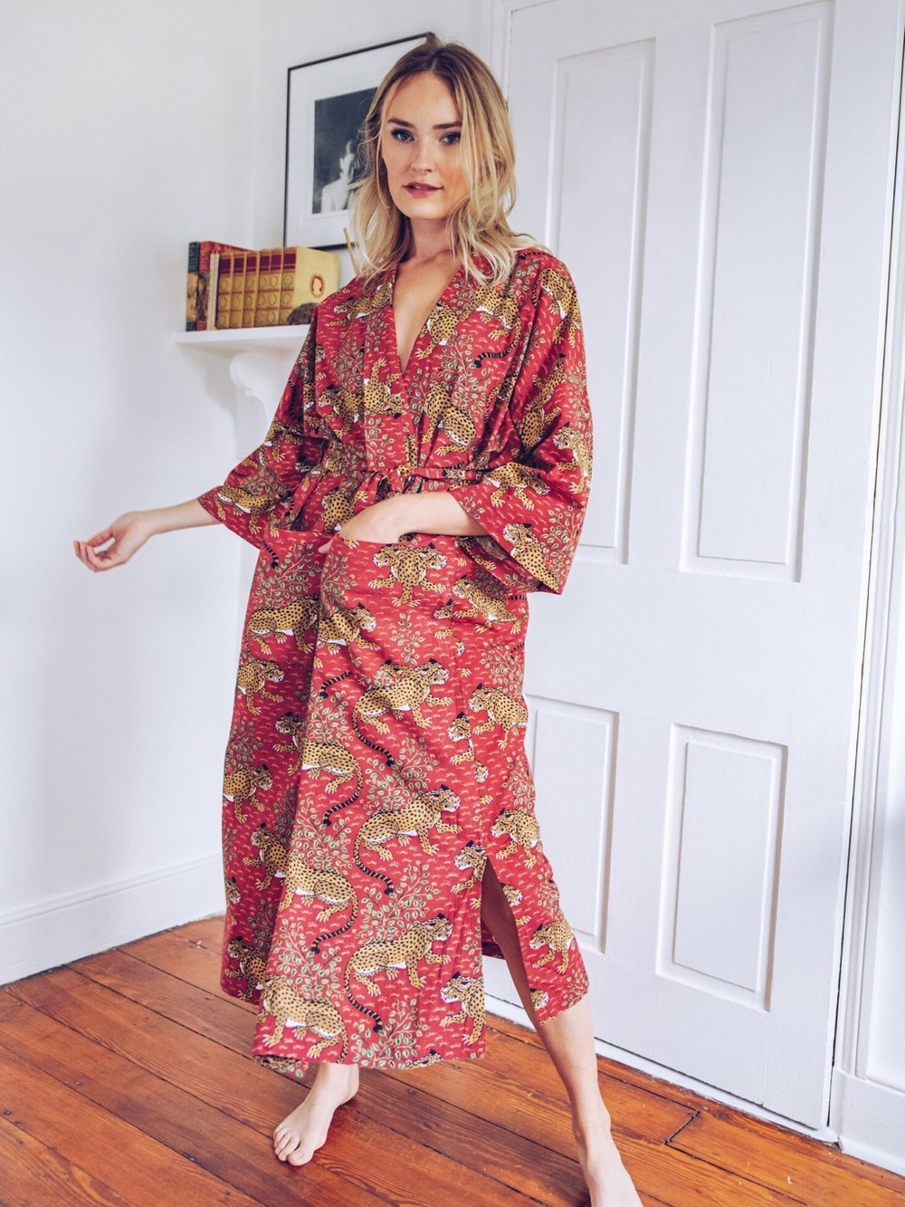 Printfresh bagheera robe in Scarlett size small/medium